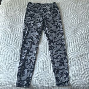 Camo fleece lined leggings